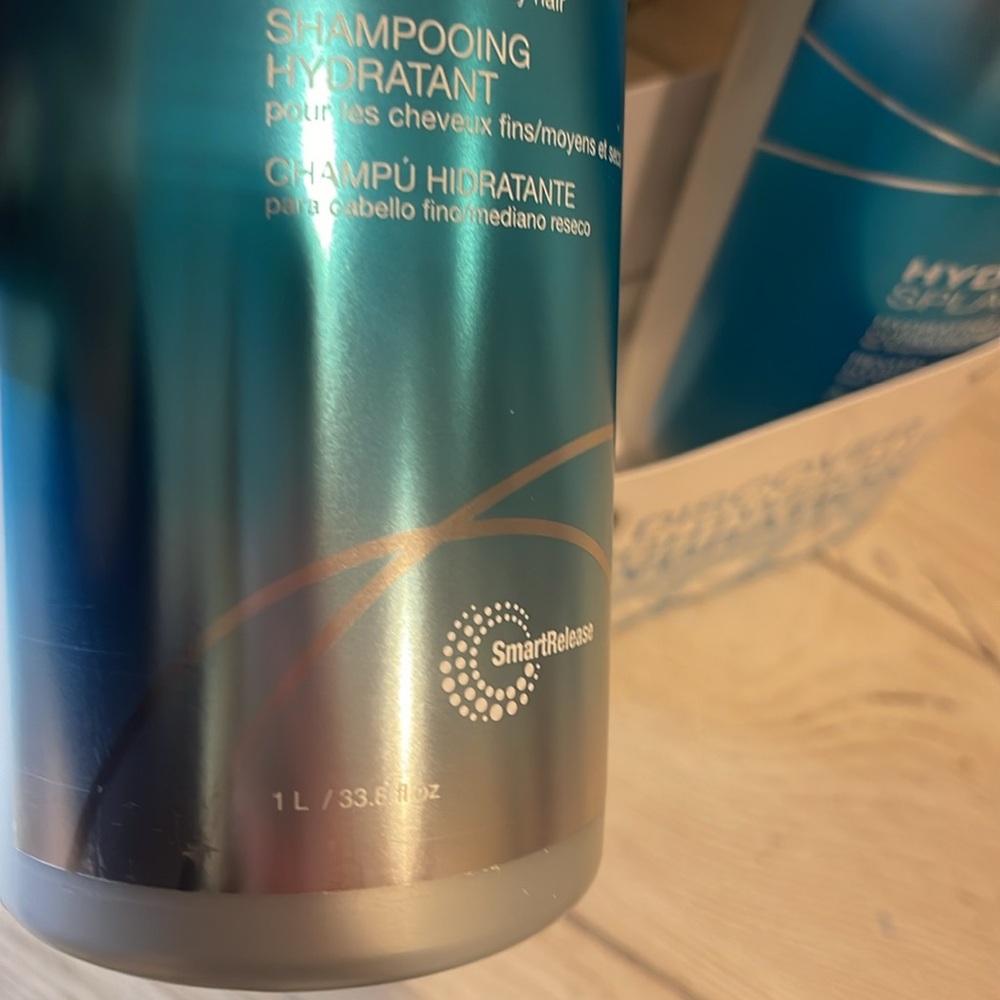 Joico Hydra Splash Hydrating Shampoo & Conditioner Liters Bundle - Picture 4 of 4